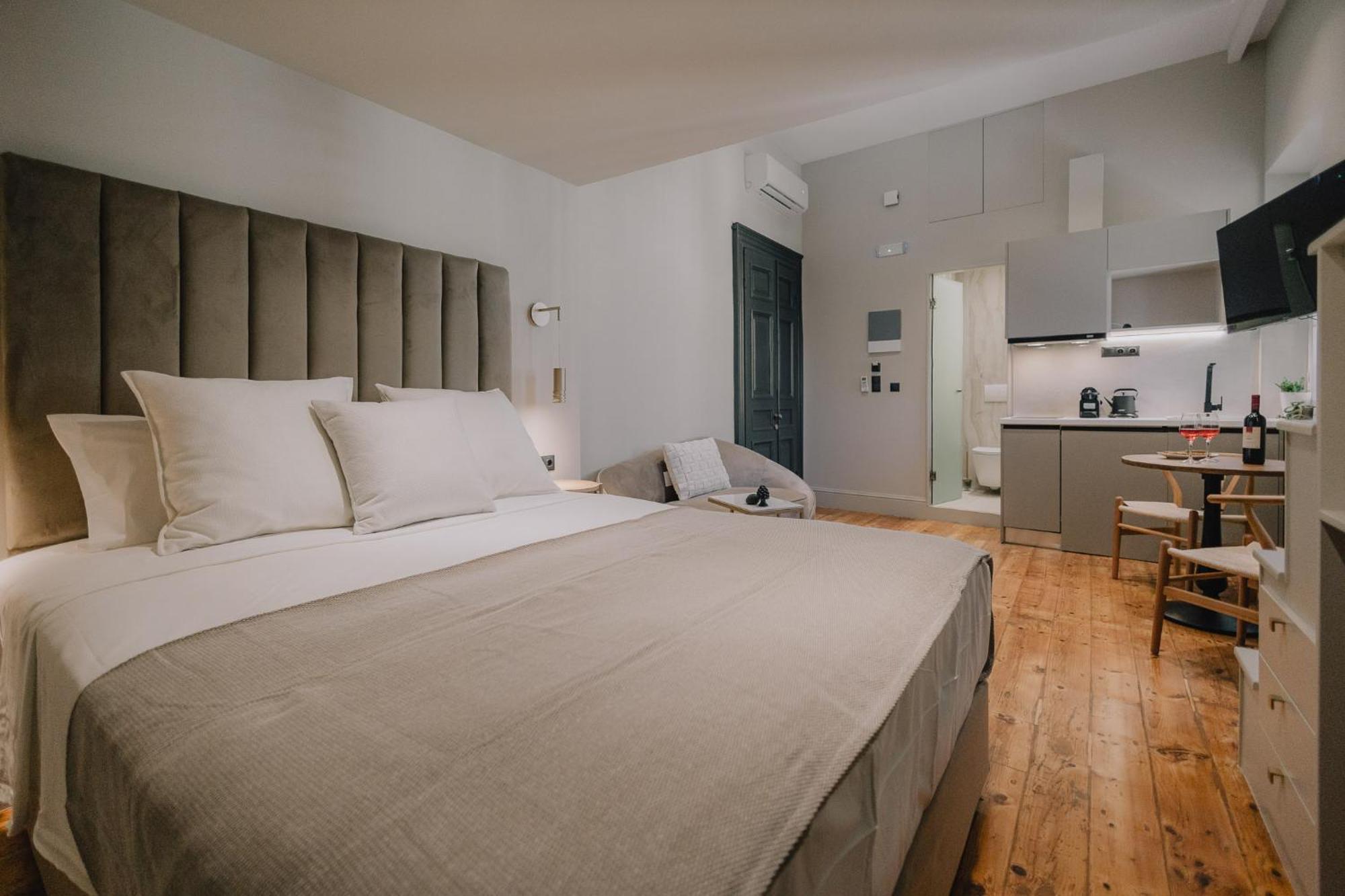 Sanrocco Suites -Corfu Town Luxury Apartments Esterno foto